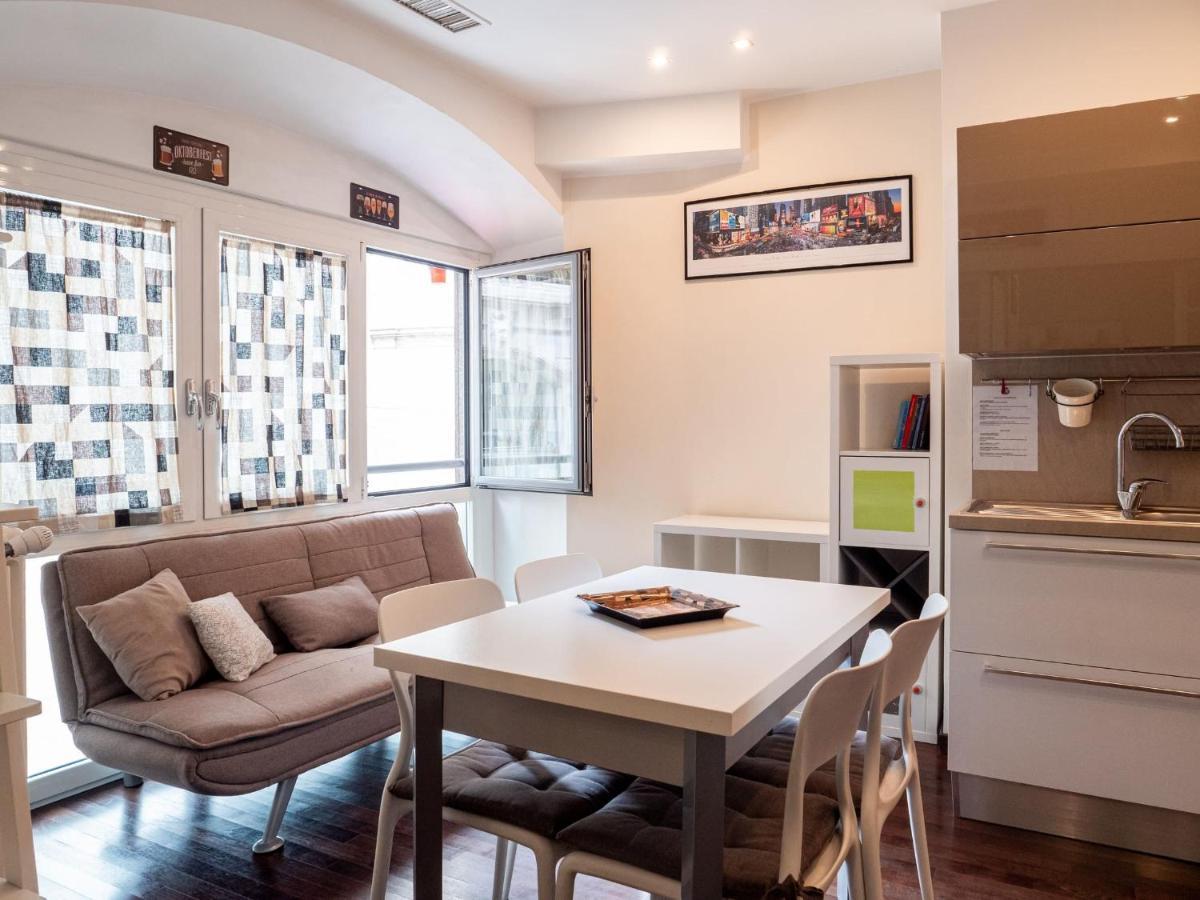 The Best Rent - Modern Duomo Apartment Milan Exterior photo